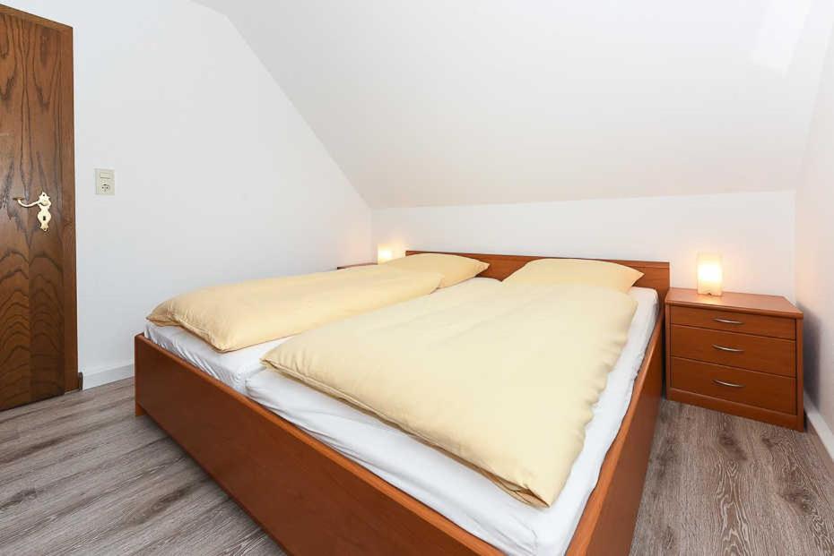 Haus Flinthoern Apartment *